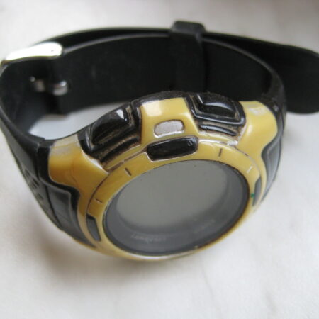 náramkové digitální hodinky - funkční